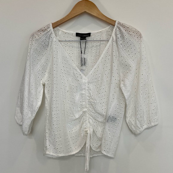 ❤️💙💛 Sanctuary White V Neck Eyelet Ruched Top Blouse Shirt - Picture 2 of 9